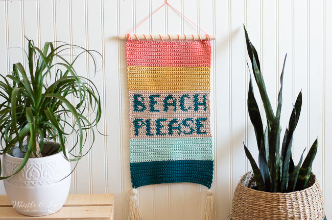 Beach Please Wall Hanging [crochet pattern]