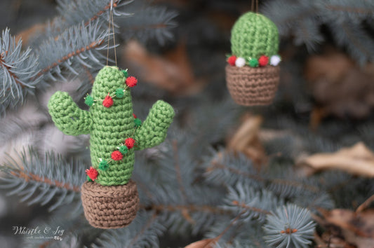 Cactus Ornament [crochet pattern]