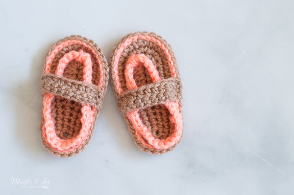 Baby/Toddler Strap Flip Flops [crochet pattern]