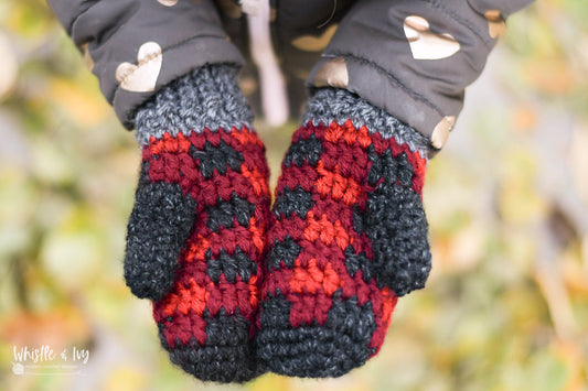 Bulky Plaid Mittens [crochet pattern]