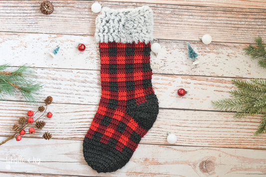 Buffalo Plaid Christmas Stocking [crochet pattern]