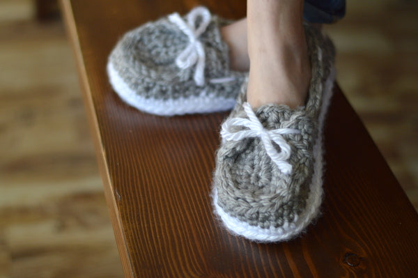 Chunky Boat Slippers [crochet pattern]