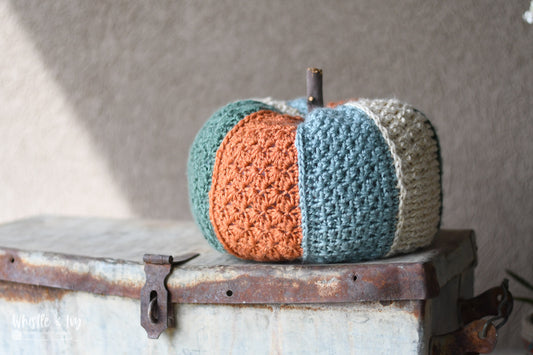 Cottage Panel Pumpkin [crochet pattern]