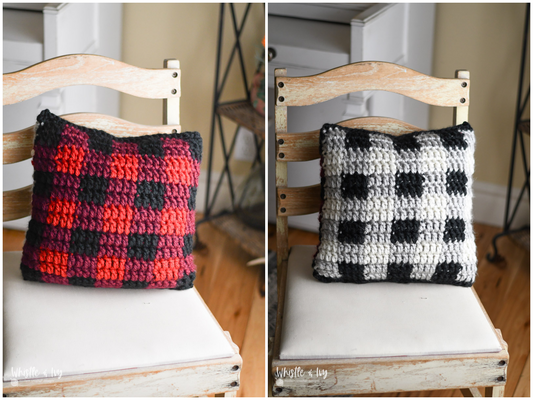 Double-Sided Chunky Plaid Pillow [crochet pattern]